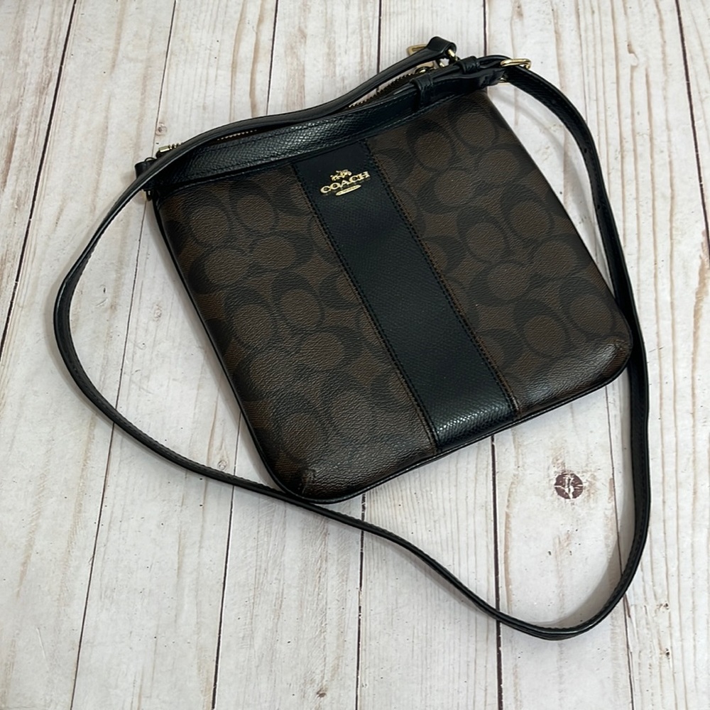 Coach Crossbody Dark Brown And Chocolate Brown Signat… Gem